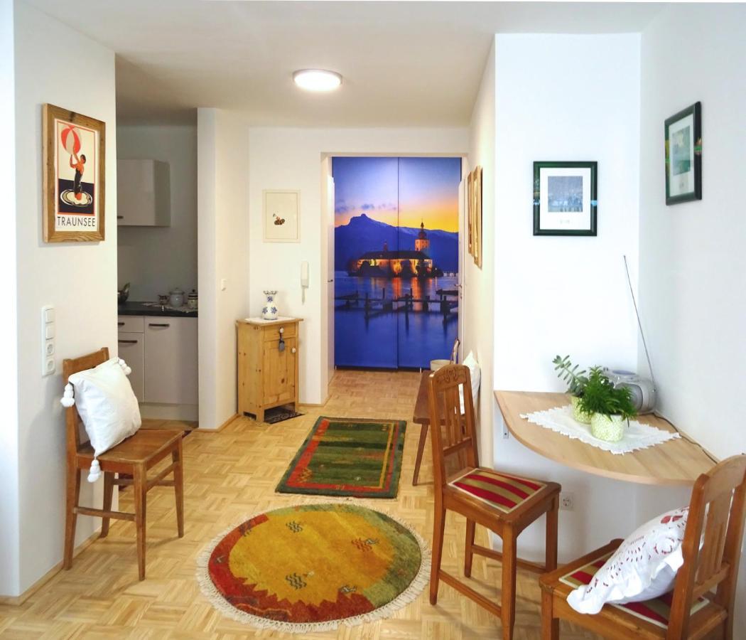 Homely Apartment In The Center With Garden View Гмунден Екстериор снимка