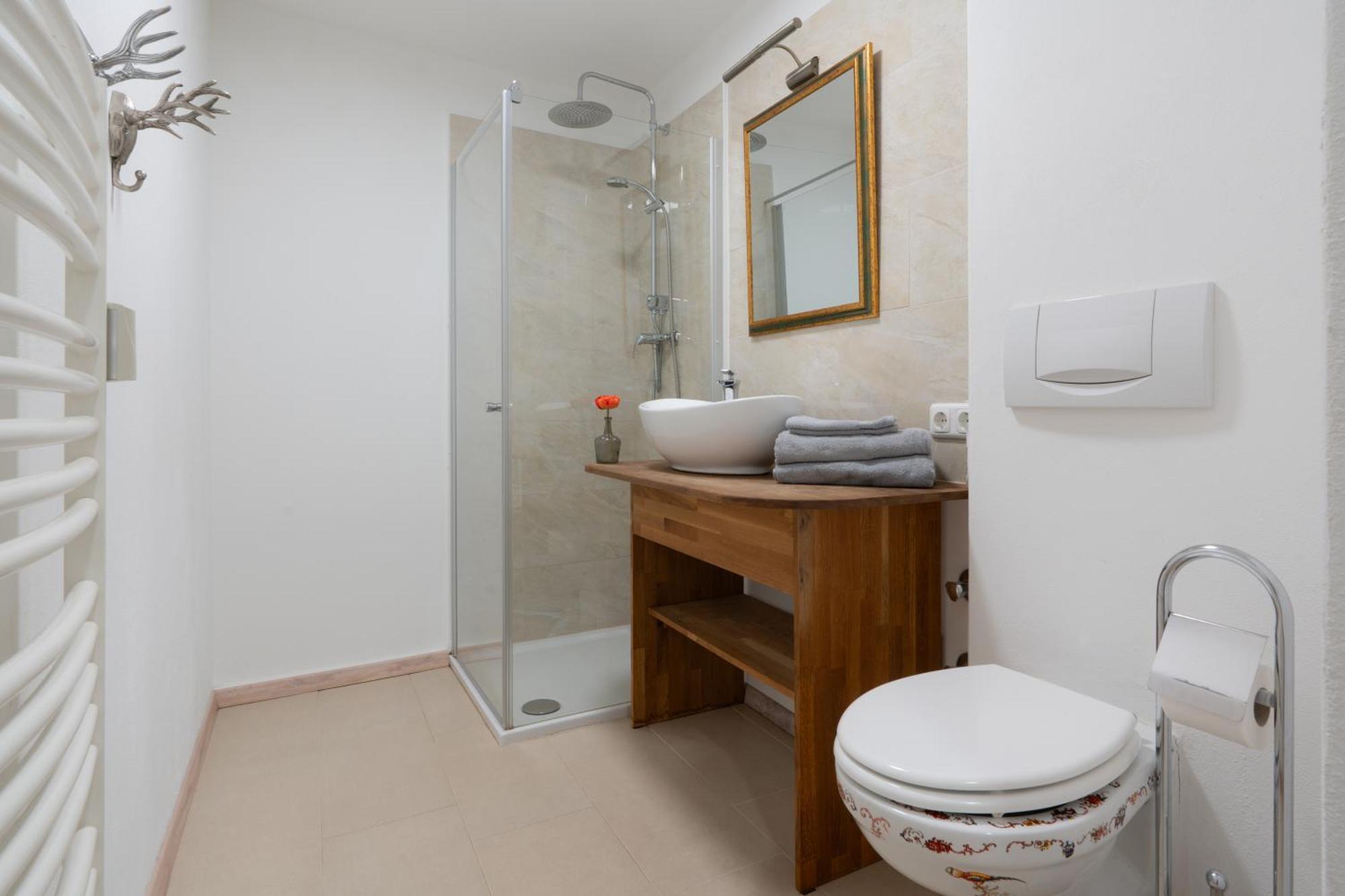 Homely Apartment In The Center With Garden View Гмунден Екстериор снимка