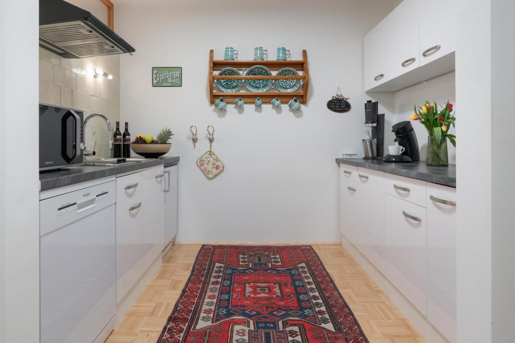 Homely Apartment In The Center With Garden View Гмунден Екстериор снимка
